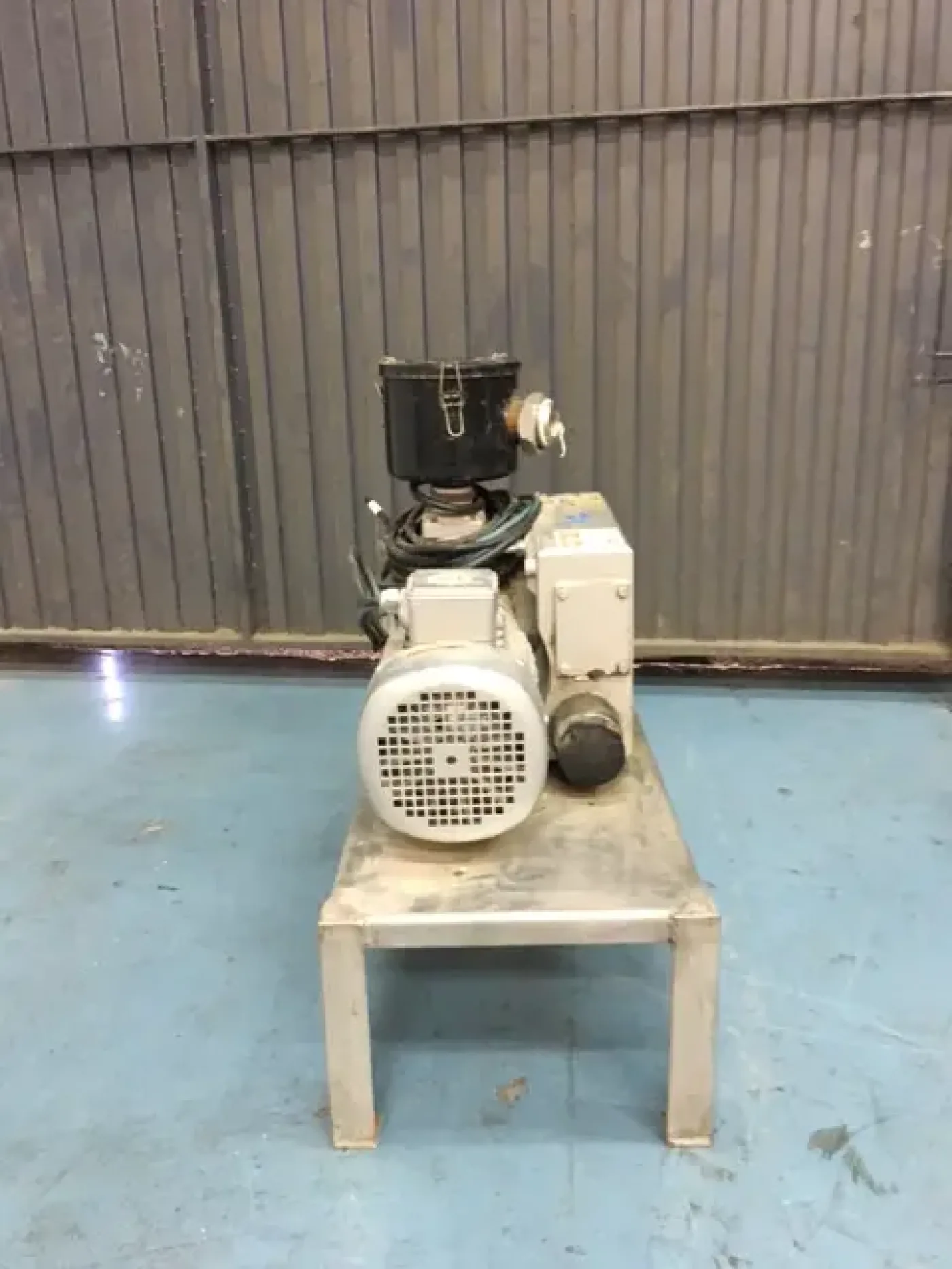 USED BUSCH RA 0040 E VACUUM PUMP - 4