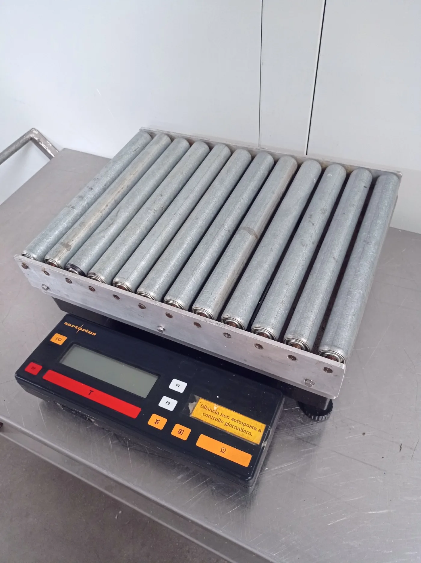 BILANCIA CON RULLIERA – SARTORIUS – MOD.IC 64 - 3