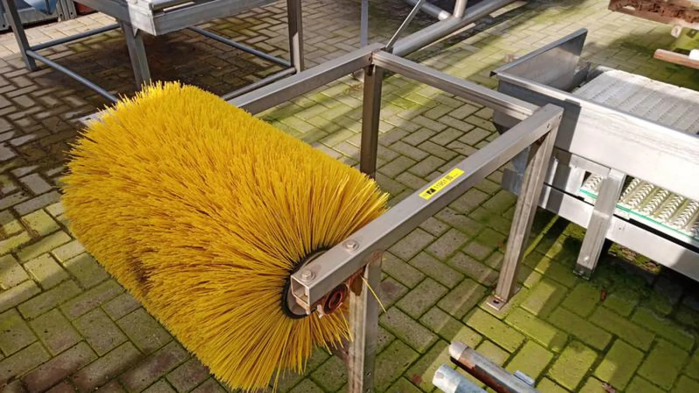Brush - 1