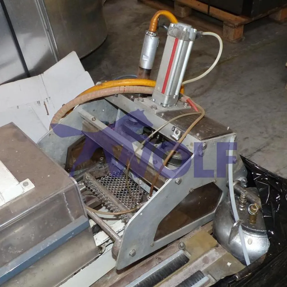 Trüffelrollvorrichtung SOLLICH - Type TR-280 für 280 mm Arbeitsbreite.