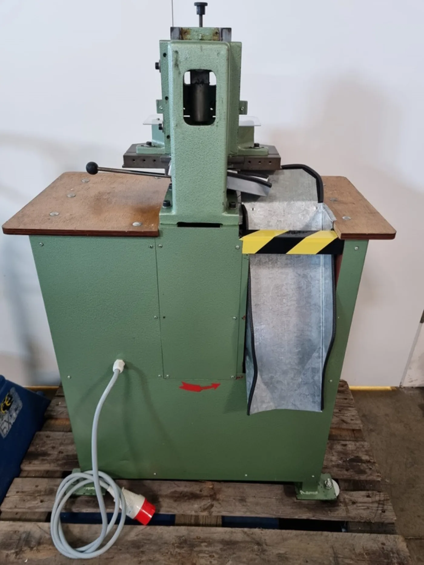 Eckenrundstoßmaschine Foellmer M - 5