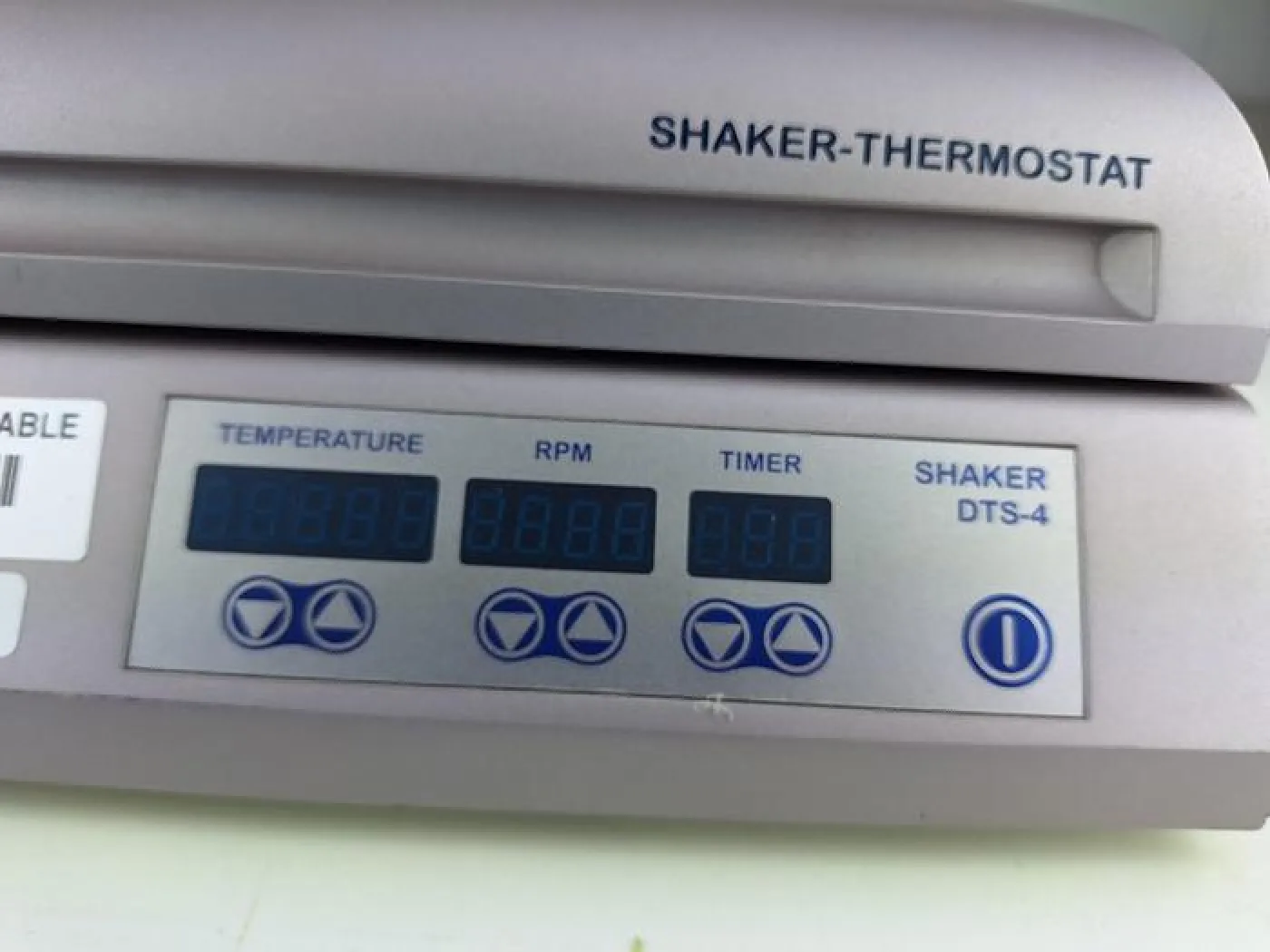 Elmi Sky Line Shaker Thermostat - 3