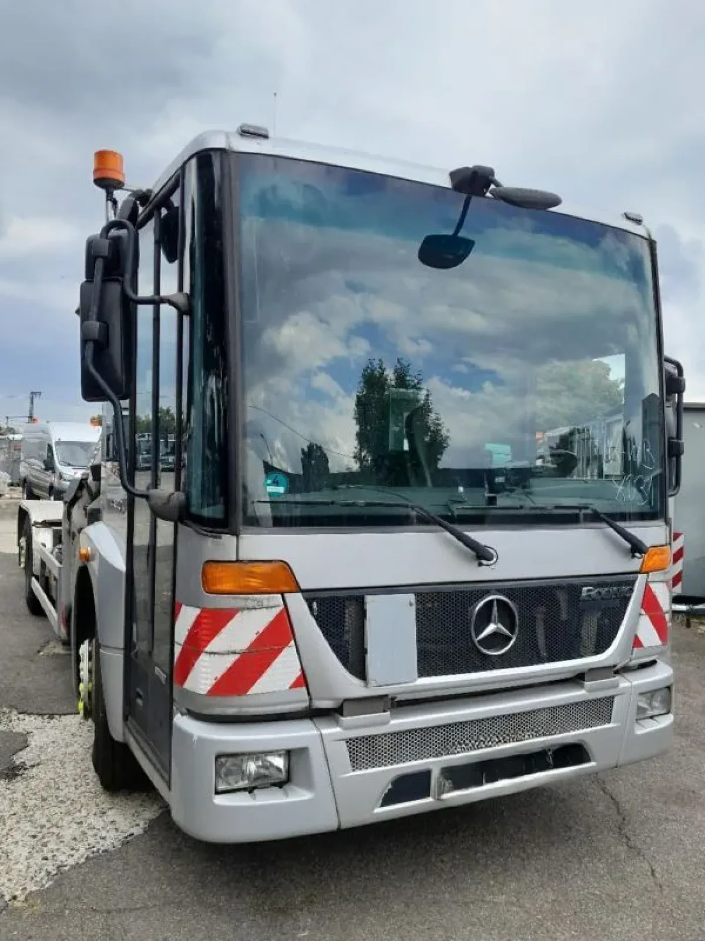 2633 Econic MERCEDES-BENZ 2009 - 1
