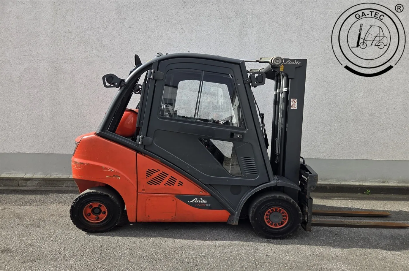 Linde H25T-02 - 3