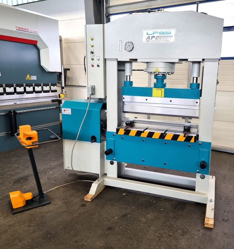 Werkstattpresse mit Abkantvorrichtung AP 1020/100