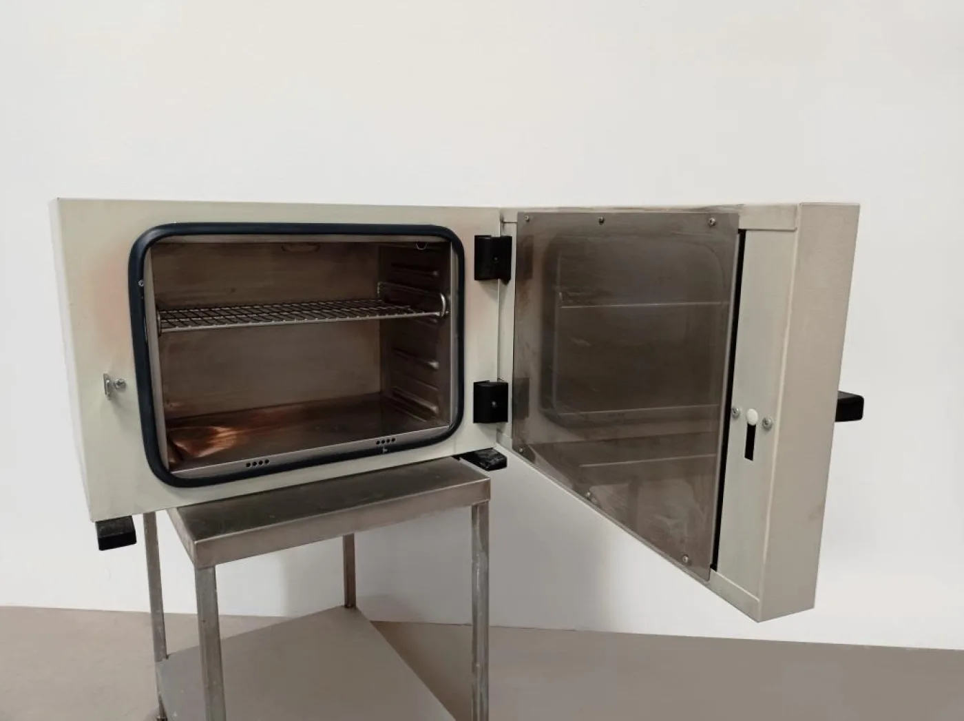 STUFA DI ESSICCAZIONE – WTB BINDER – MOD. E28 - 4