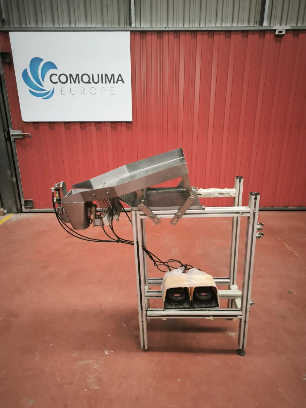 USED SOLID DOSING STATION WITH SCREEN
