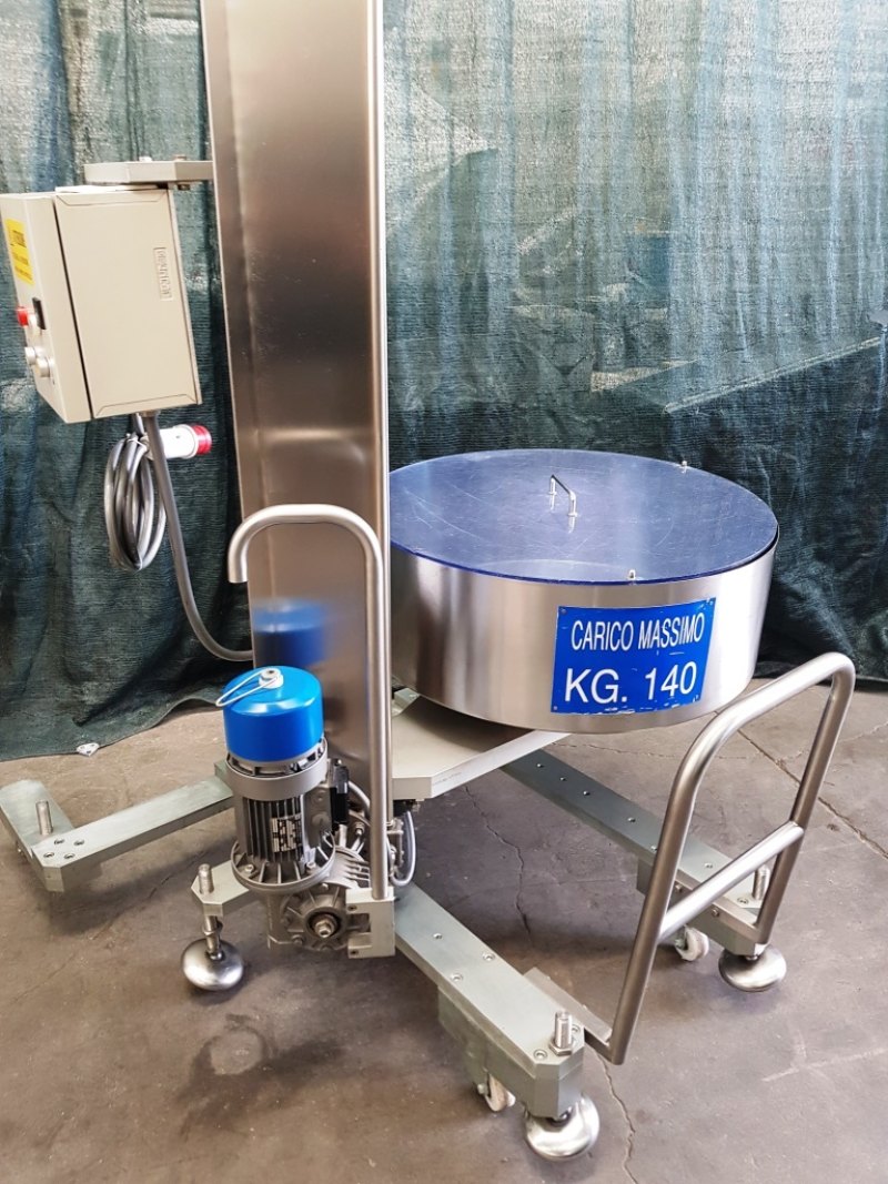 ELEVATORE ALIMENTATORE A COLONNA PER COMPRESSE – CAM-PARTENA