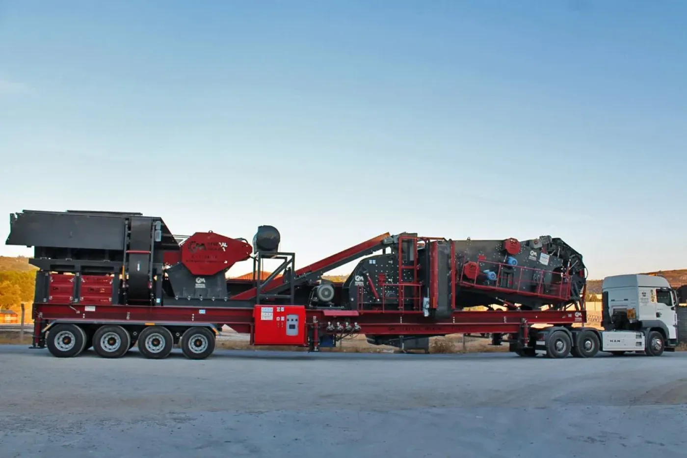 General 950 — Mobile Jaw + Impact Crushing & Screening Plant - 4
