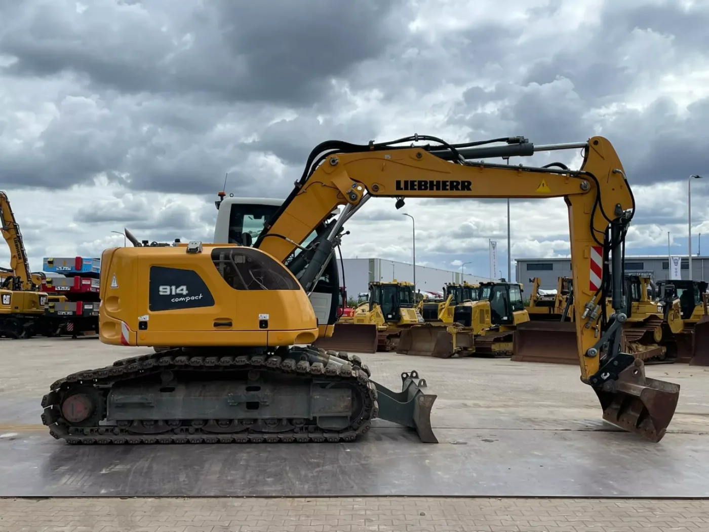 Liebherr R914 Compact - 6
