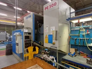 CNC Gear Hobbing Machine – PFAUTER PE300