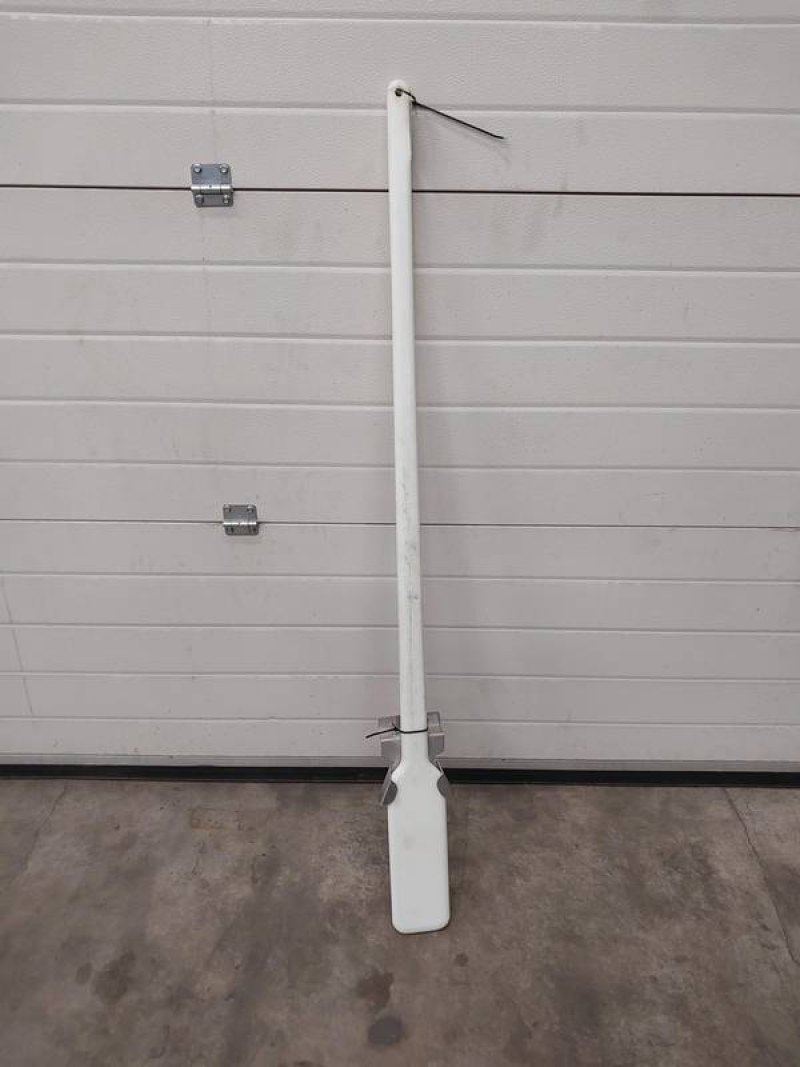 Mixing shovel