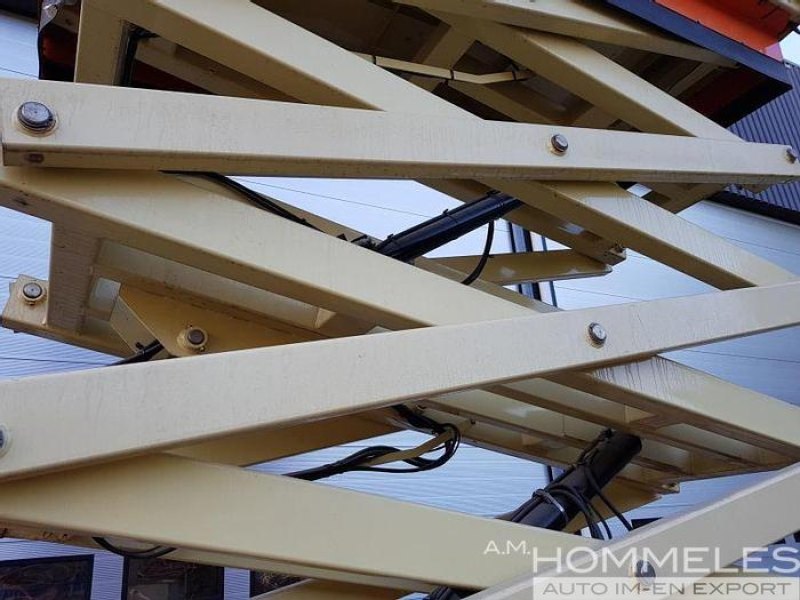 JLG M4069 4x4