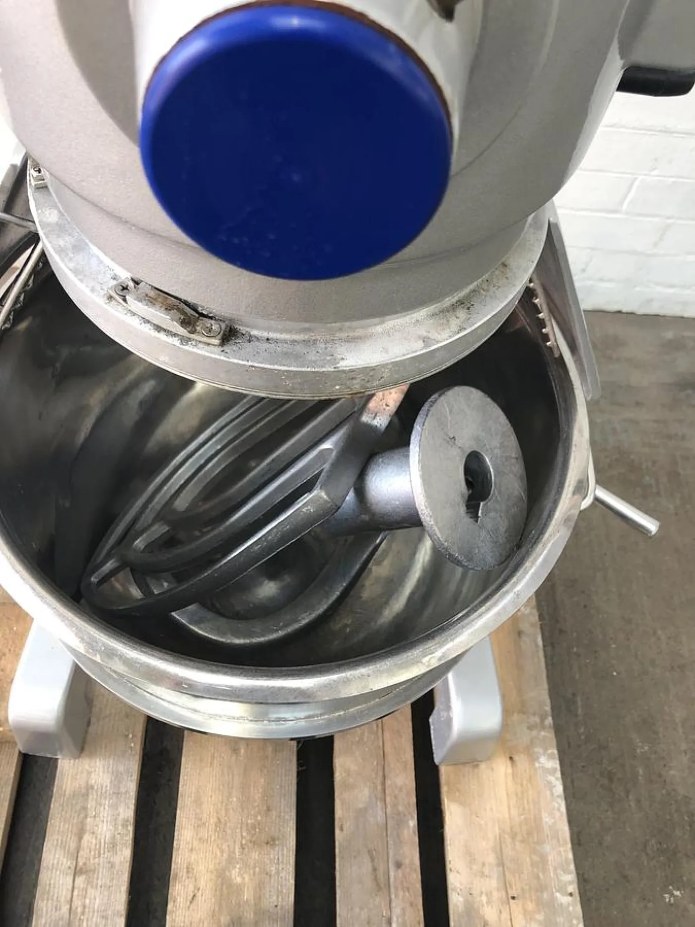 Chefquip 30ltr Planetary Mixer complete with Stainless Steel Bowl, Beater and Hook - 4