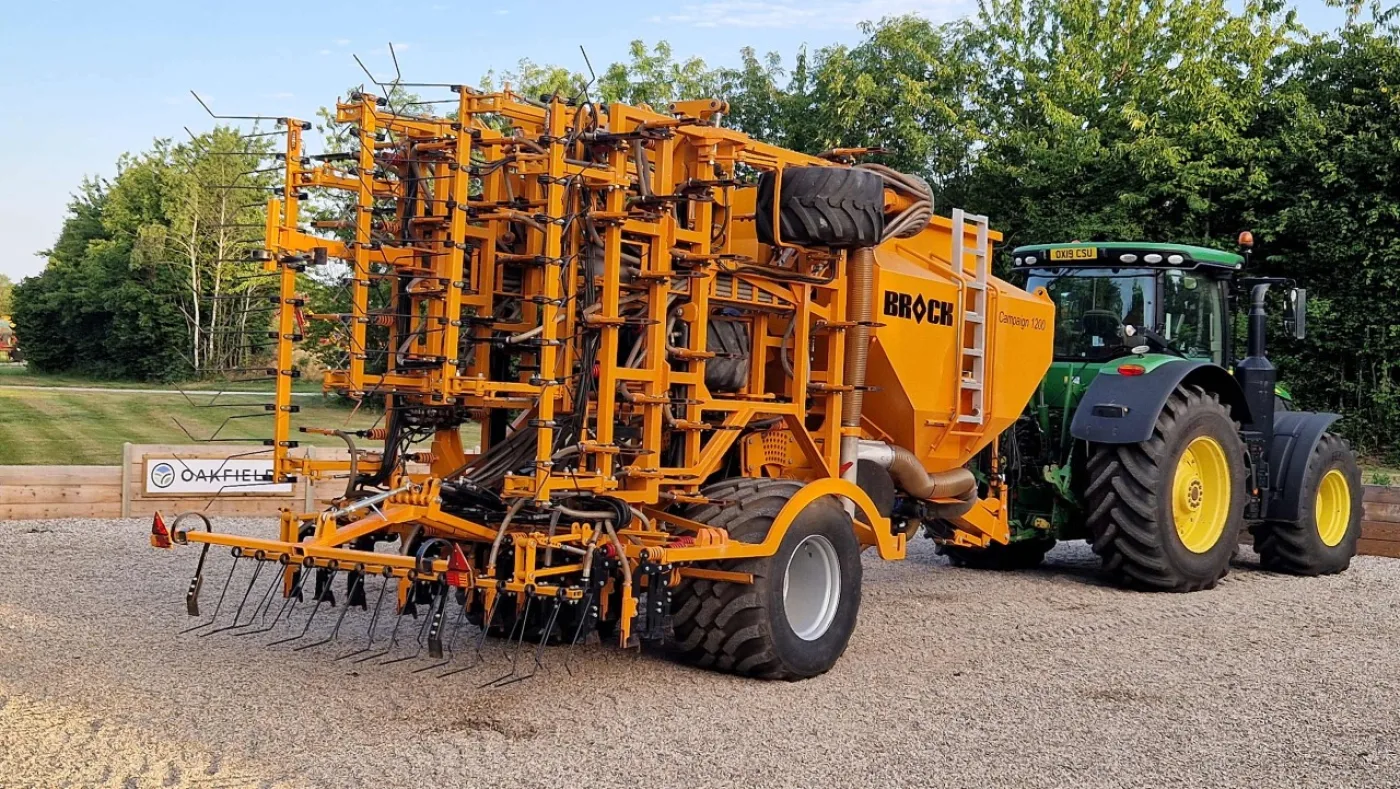 BROCK Campaign 12m trailed Tine Drill - 7