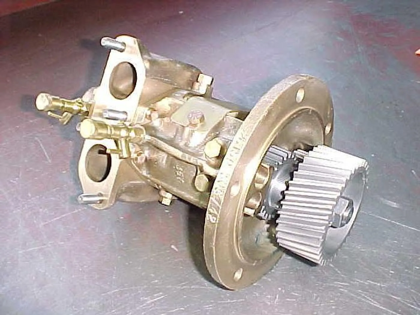 SEAWATER PUMP MWM RHS 518-D/V - 3