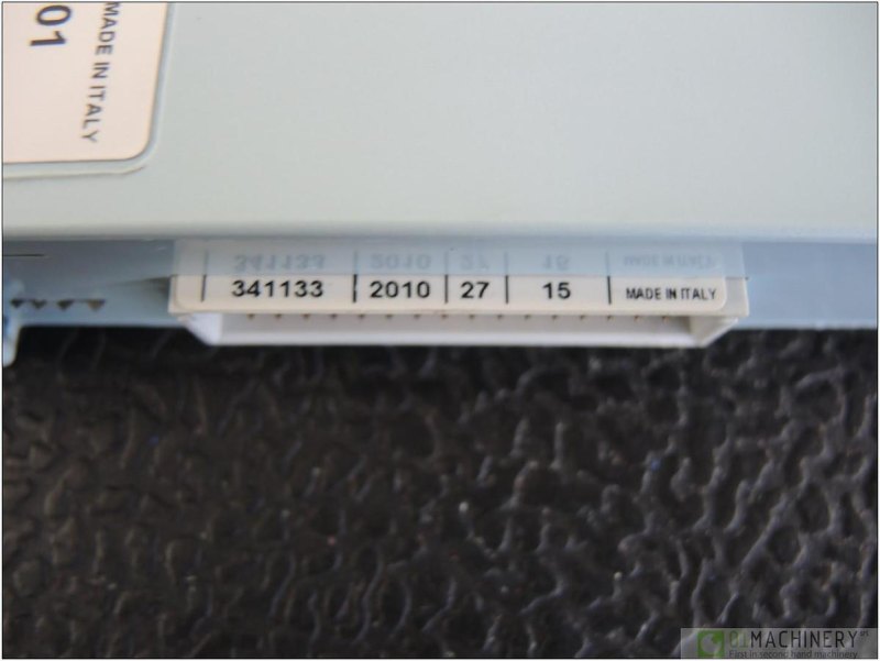 2010 MOOG IMI220-421A001 AI2563