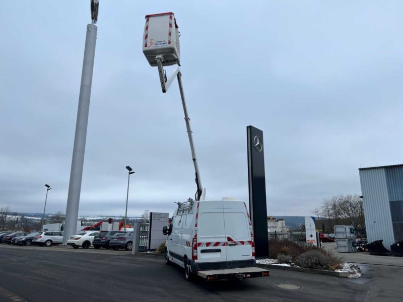 Renault Master 2.3 dCi / France Elevateur 121FT, 12m