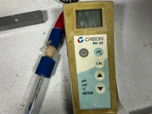 SECOND-HAND CRISON PH25 LABORATORY PHYMETER