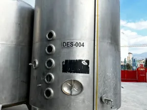 USED STAINLESS STEEL TANK 14,000 LITERS