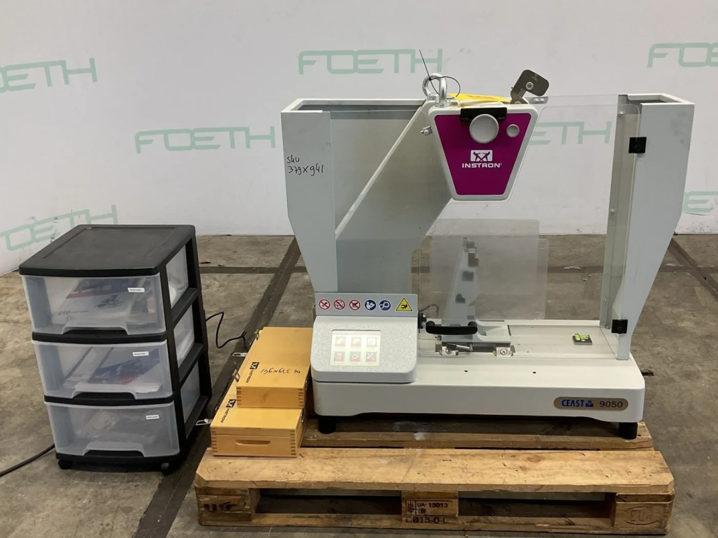 Instron Ceast 9050 pendulum impact tester - Miscellaneous - 5