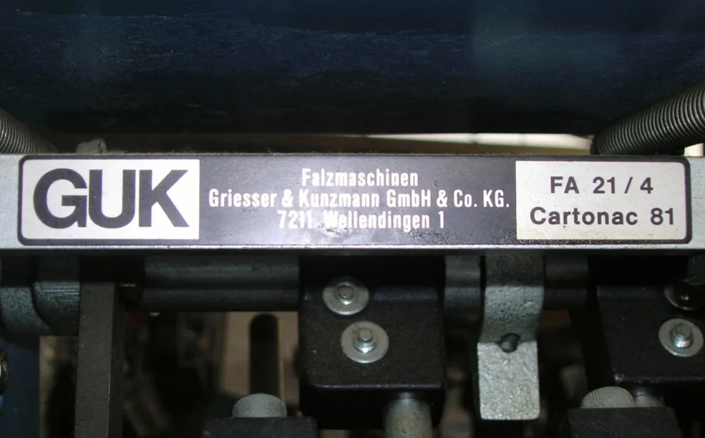 PIEGAPROSPETTI – GUK – FA21/4CARTONAC81