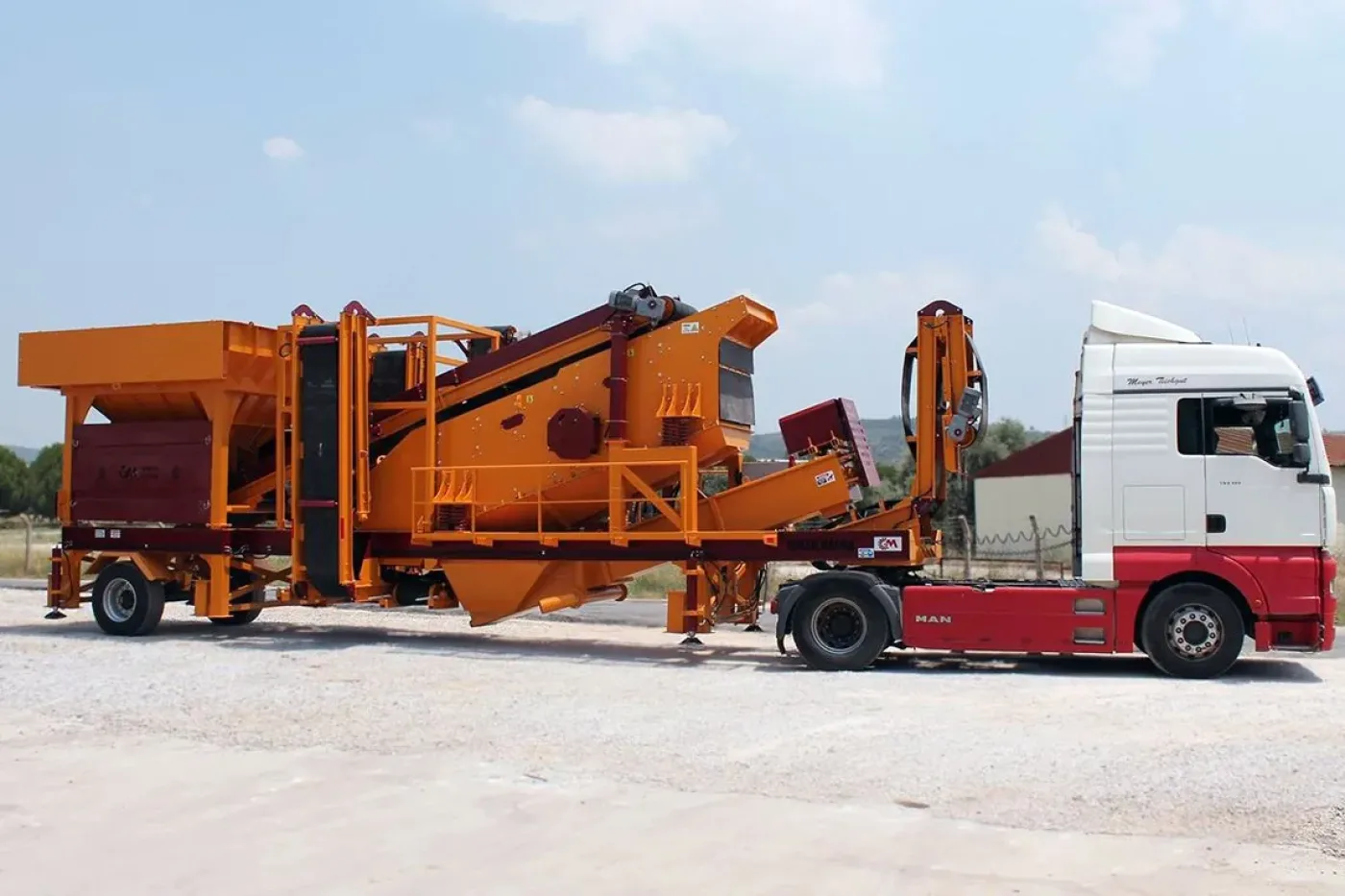 GNR YM1240 — Mobile Washing & Screening Plant (compact) - 3