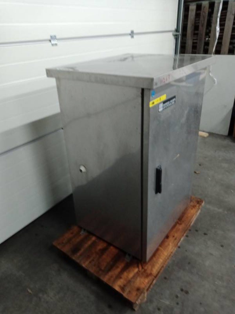 Sample Station