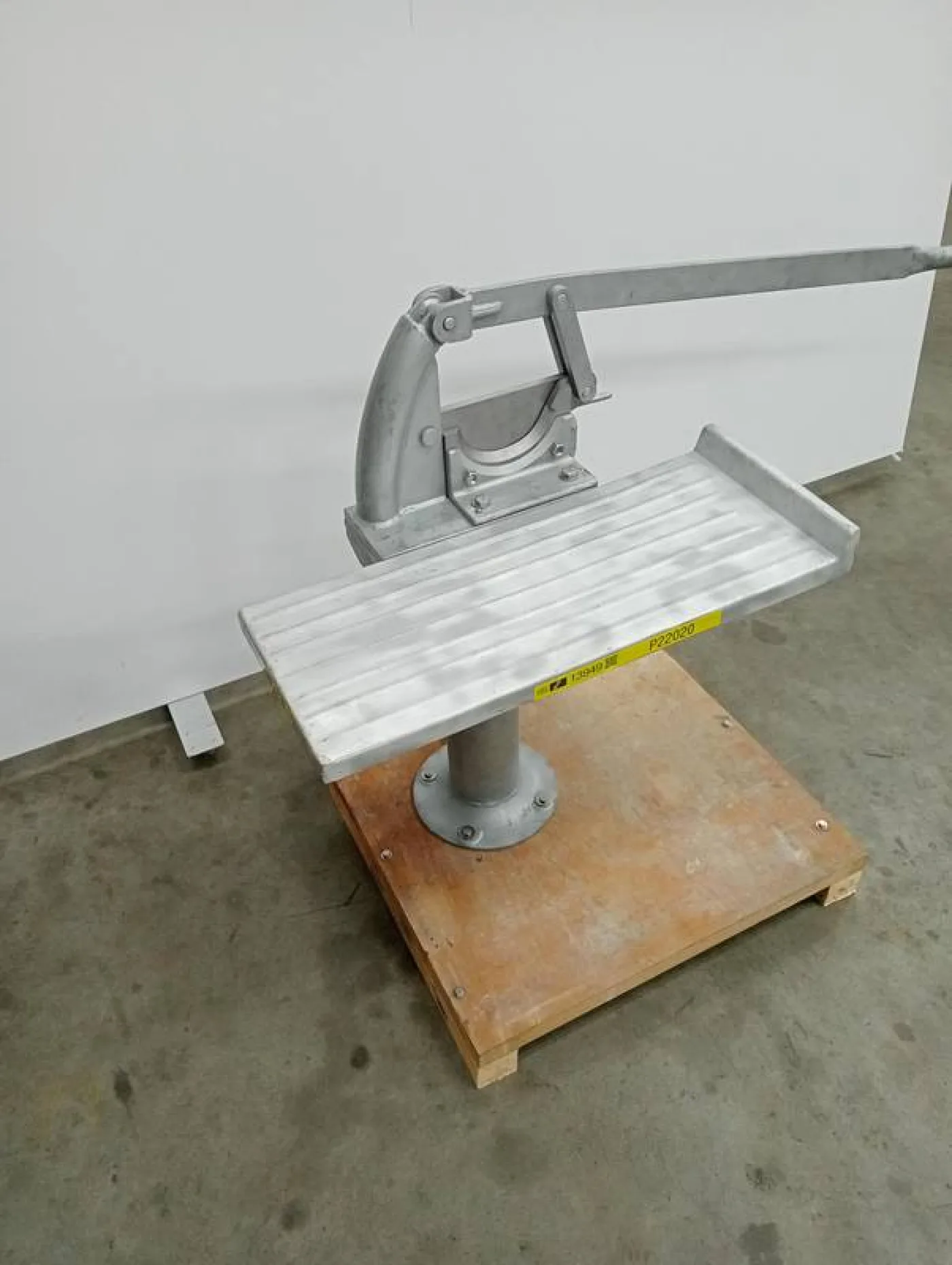 Manual leg cutter - 3