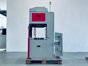 TITANAS Vollautomatische Umreifungsmaschine TP-702NS