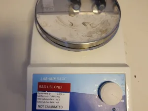 2458 - Fisherbrand Lab-Mix Basic magnetic stirrer