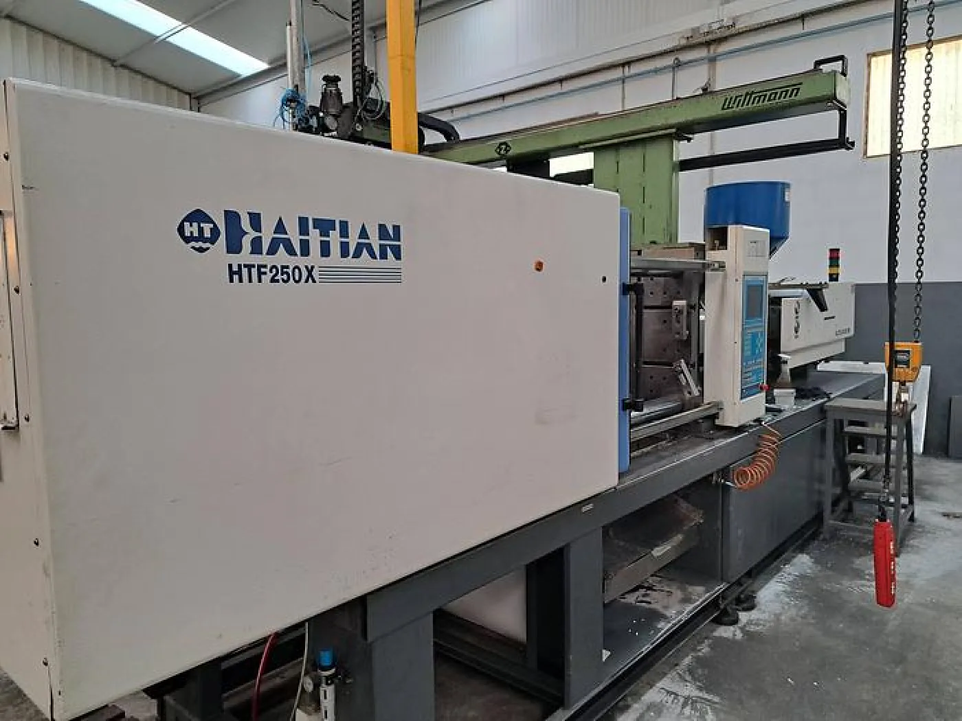 Máquina de injeção de 250 ton HAITIAN HTF250X com robot WITTMAN - 1