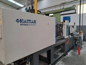 Máquina de injeção de 250 ton HAITIAN HTF250X com robot WITTMAN