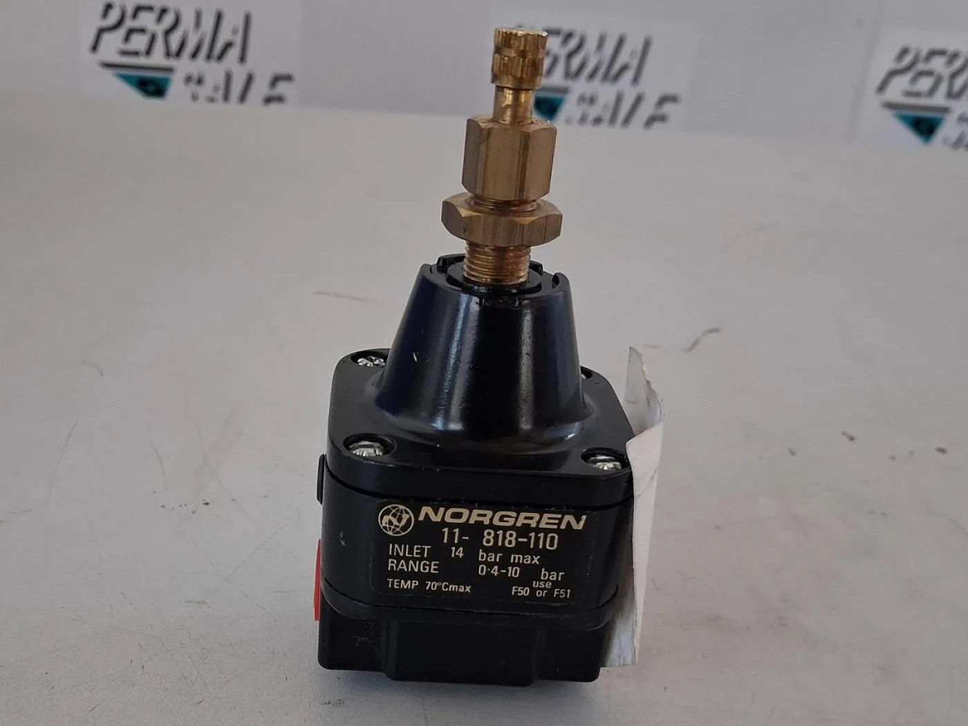 Norgren 11-818-110 Pressure Regulator - 1