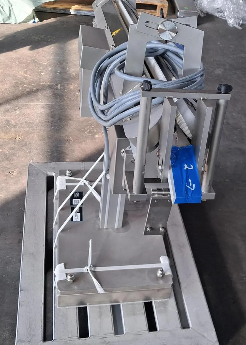 INOVA STS 1500 Zuführ- und Transportsystem