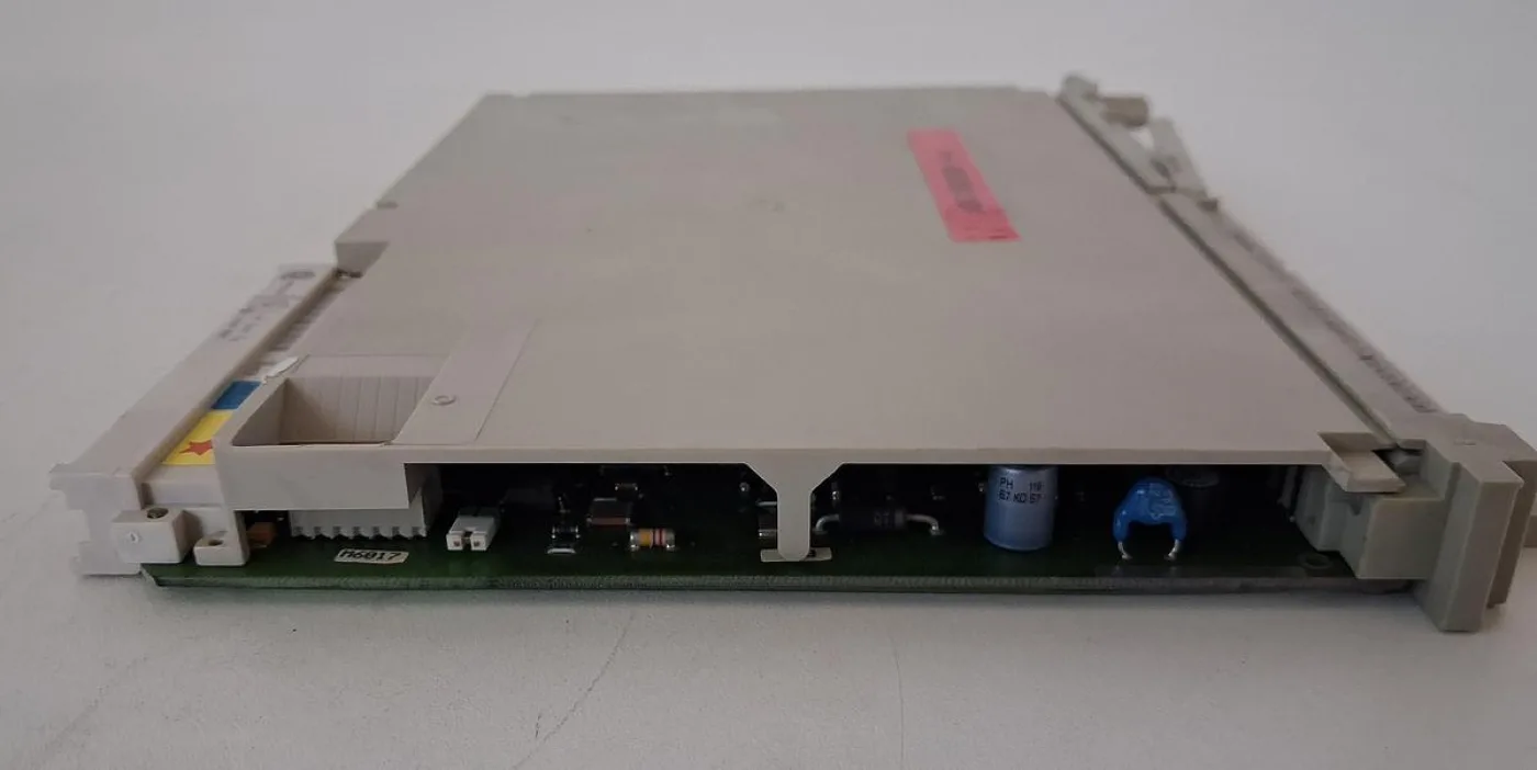 Siemens SIMATIC S5 6ES5 451-4UA13 Digital Output Module - 5