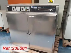 ESTUFA "MEMMERT" DE DOS PUERTAS PARA LABORATORIO