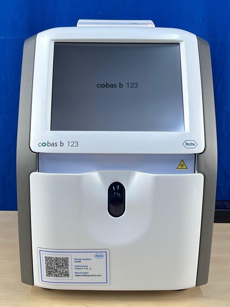 Roche Cobas b 123 (4) POC system YOM: 2020