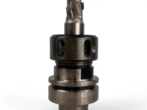HSK 63 F Spannzangenfutter mit austauschbaren Spannzangen und DIA Fräser Ø 22 mm, L=34 mm, Z=3