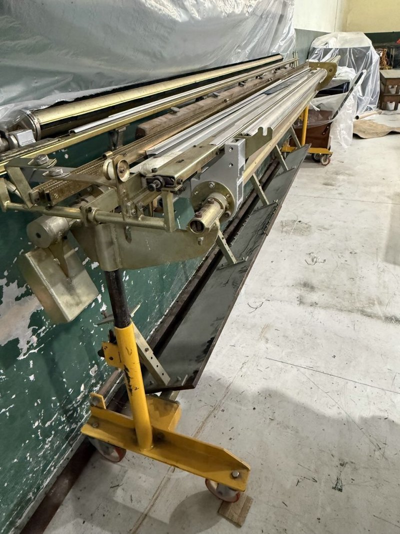 Stäubli-Uster - knotting frame, type TPF-1