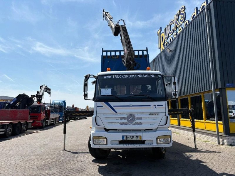 Mercedes-Benz Axor 2633 + HIAB 220 C 3X EXT. + REMOTE + 6X4 + 3 SIDE TIPPER + LOW KM + EURO 4