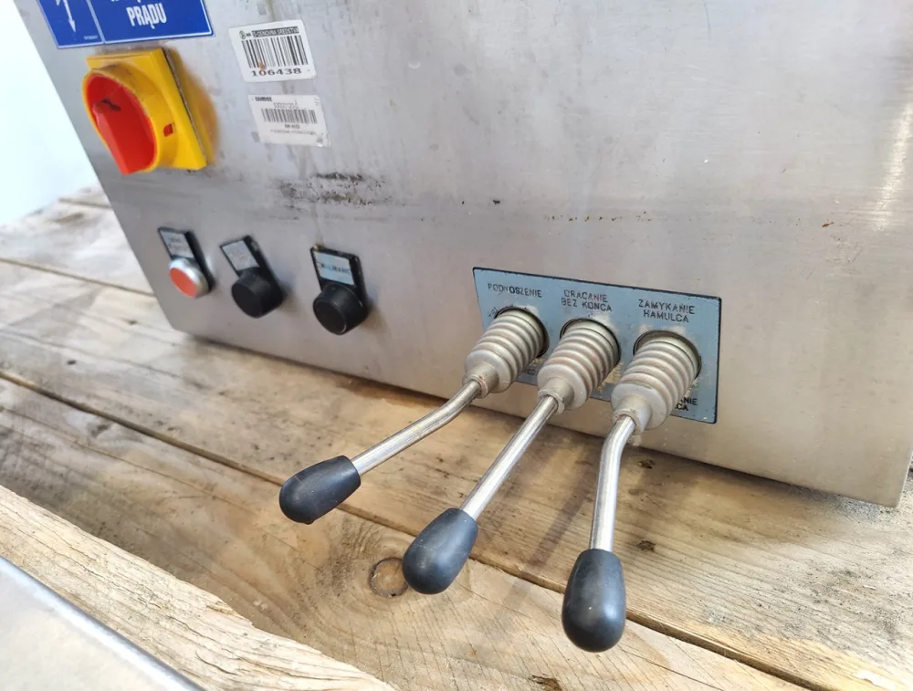 Servolift HF - Lifting/tilting machine