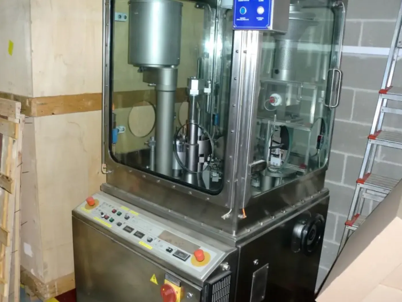 USED HARD GELATIN CAPSULE FILLING AND CLOSING MACHINE - 6
