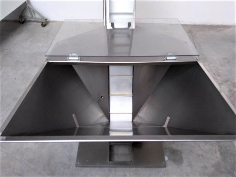 ELEVATORE PER TAPPI – BORGO