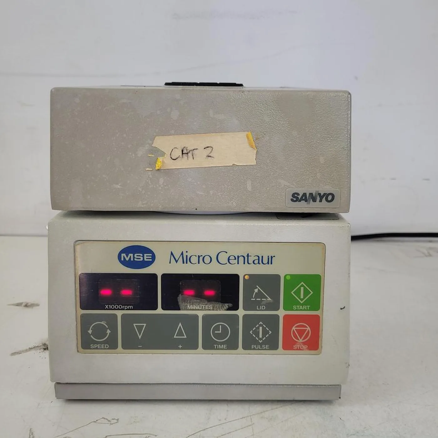 MSE Sanyo MSB010. CX2. 5 Microcentrifuge - 1