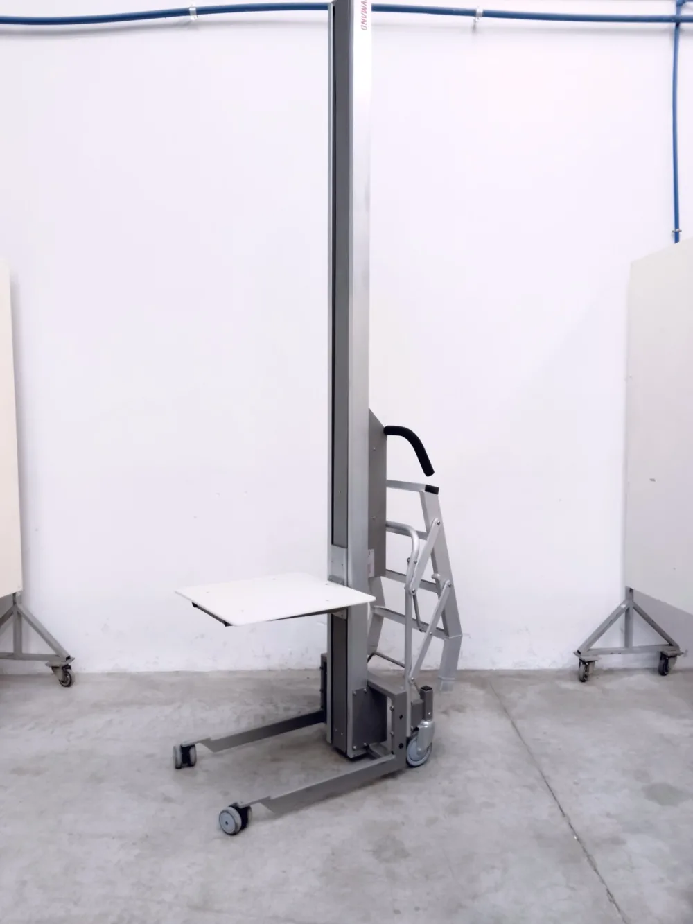 CARRELLO ELEVATORE CON PIATTAFORMA – HOVMAND – MOD. S-2409