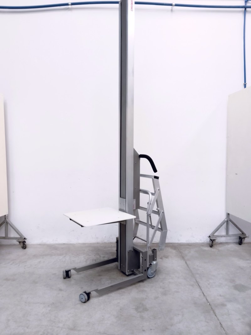 CARRELLO ELEVATORE CON PIATTAFORMA – HOVMAND – MOD. S-2409