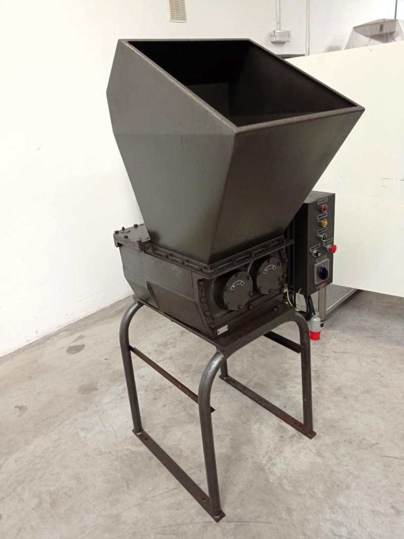 TRITURATORE INDUSTRIALE – SANT’ANDREA – MOD. G405