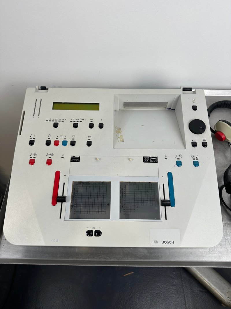Maico / Bosch KS5 HNO 2-Kanal Audiometer Defekt/Ersatzteil