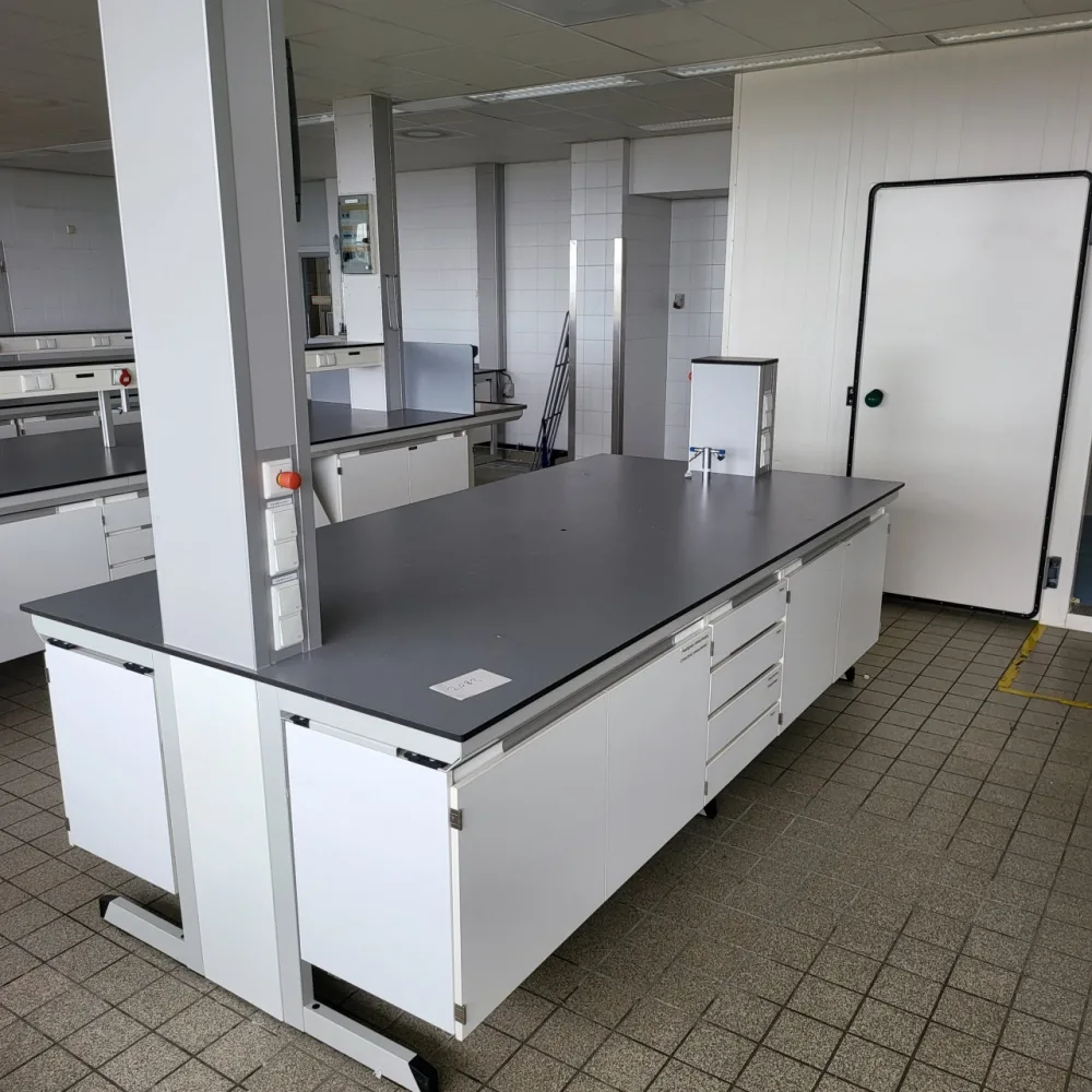 2083 - Used S+B island laboratory table (304 cm)